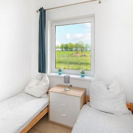 2 Bedroom Cozy In