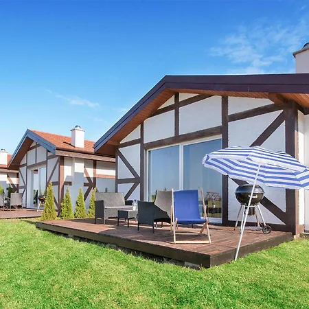 2 Bedroom Stunning Home In Jaroslawiec Holiday home